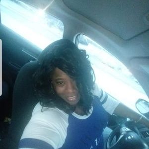 Meet your Posher, Roxanne